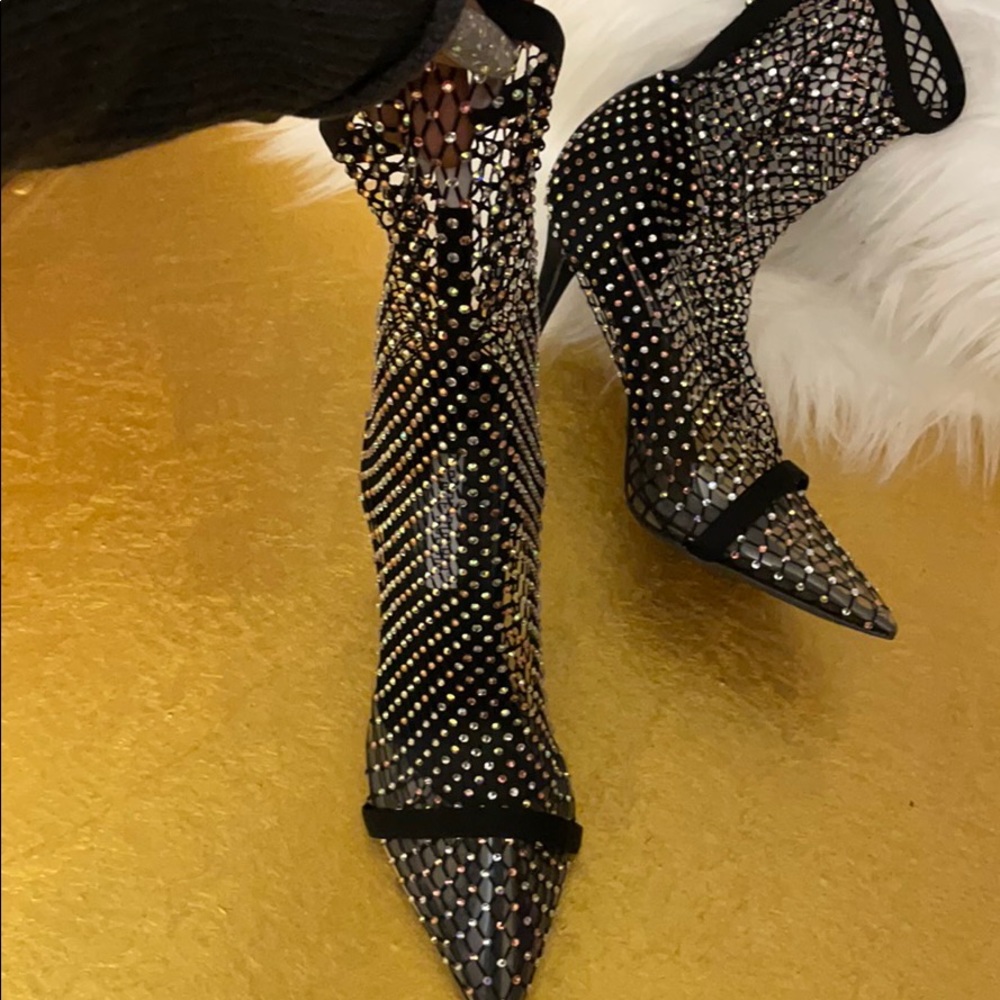Sparkly Mesh Booties Size 8 Cape Robbin - image 3